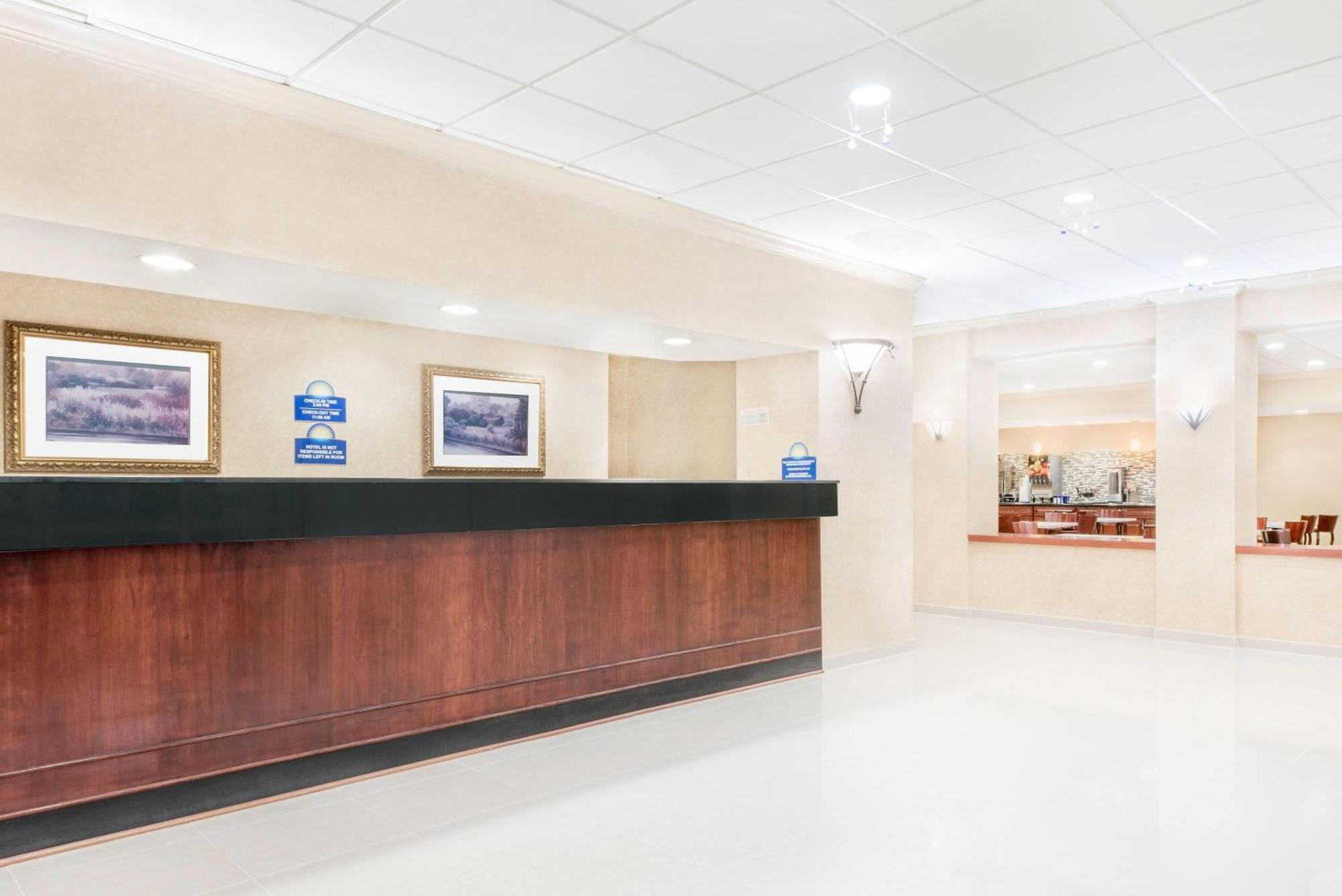 Days Inn & Suites By Wyndham York Kültér fotó